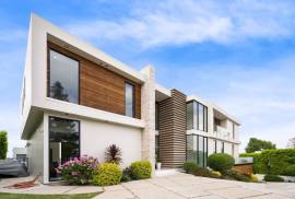 Luxury Condo For Lease in Salamanca - Ambala